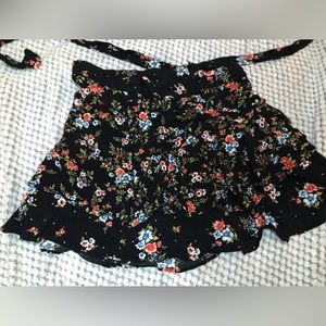 💗3/$15 floral mini skirt spring black flowers tie belt small fairy